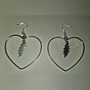 Grateful Dead 13 point bolt with dangle heart earrings